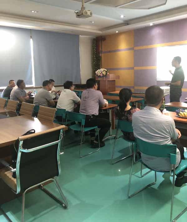 袁州区委书记鲁旭东带队参观优宝新材